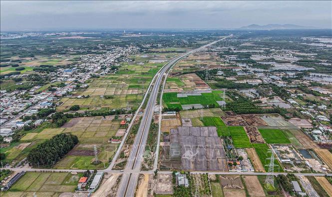Thiết kế đồng bộ hệ thống giám sát điều hành giao thông cho Vành đai 3 TP Hồ Chí Minh Thiết kế đồng bộ hệ thống giám sát điều hành giao thông cho Vành đai 3 TP Hồ Chí Minh